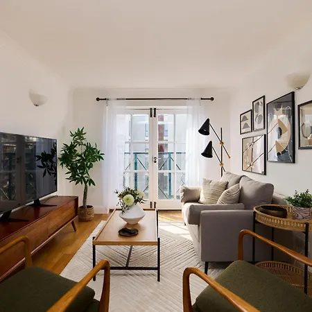 The Kingsland Place - Adorable 2Bdr Flat